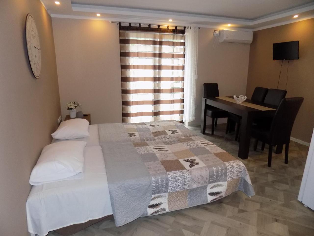Apartman Bogic Golubac Buitenkant foto